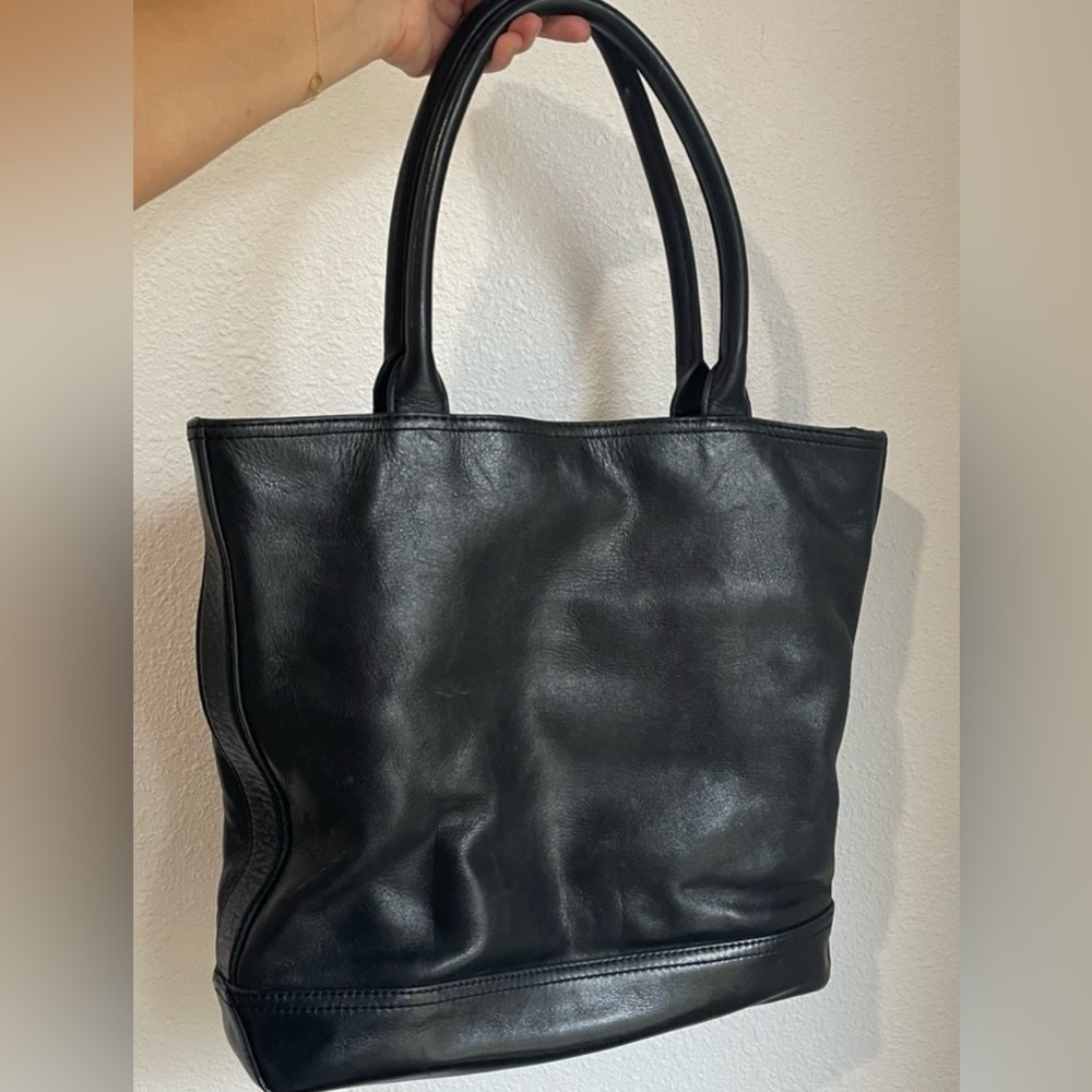 Tory Burch Anniversary Leather Tote in Black EUC Rare - Picture 6 of 6